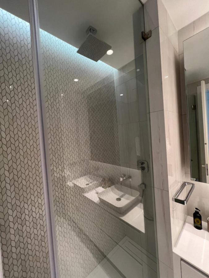 Del Mar Beachfront Boutique Residence Лімасол Екстер'єр фото
