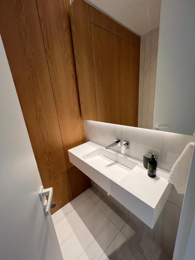 Del Mar Beachfront Boutique Residence Лімасол Екстер'єр фото