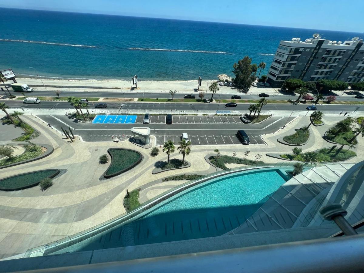 Del Mar Beachfront Boutique Residence Лімасол Екстер'єр фото
