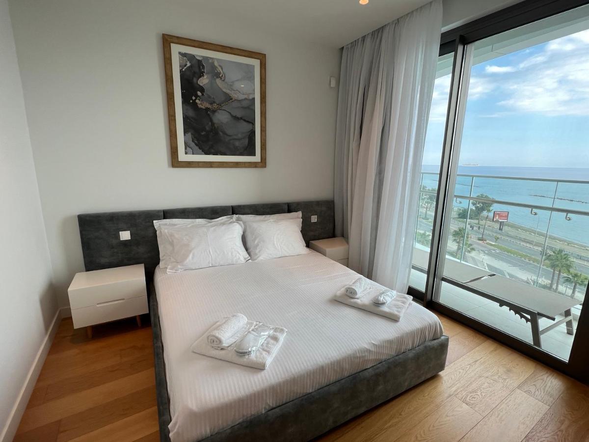 Del Mar Beachfront Boutique Residence Лімасол Екстер'єр фото