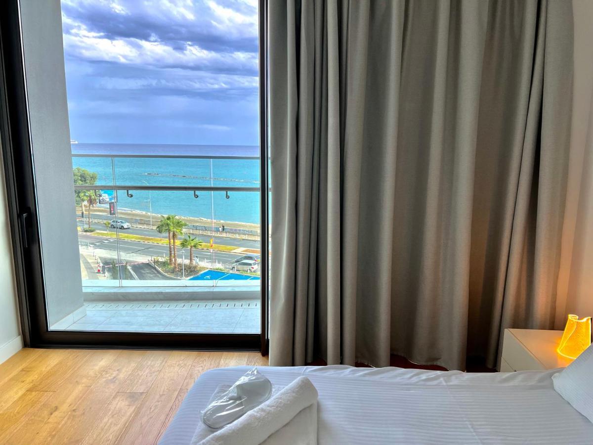 Del Mar Beachfront Boutique Residence Лімасол Екстер'єр фото