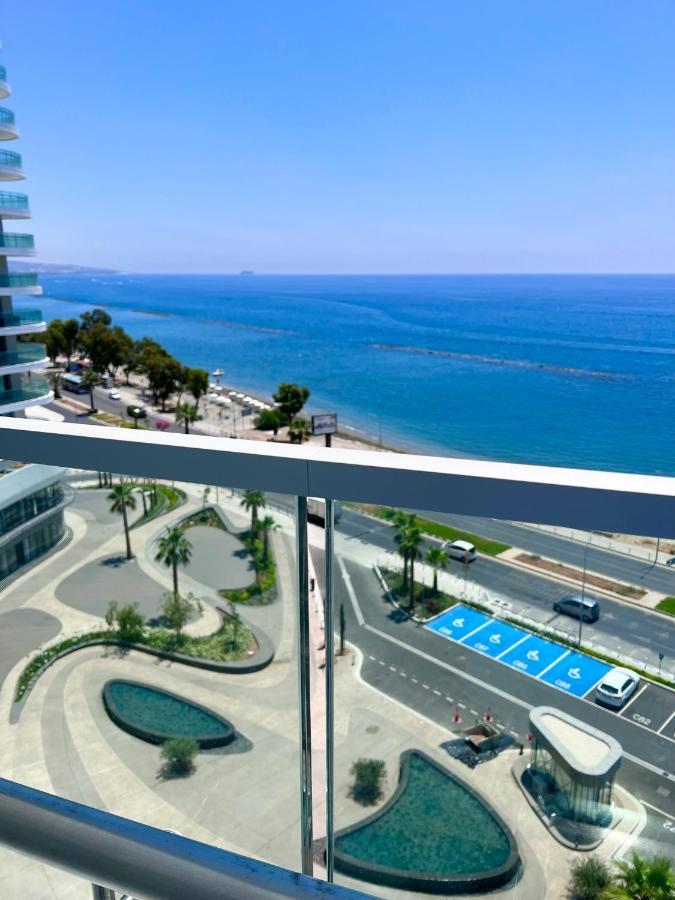 Del Mar Beachfront Boutique Residence Лімасол Екстер'єр фото