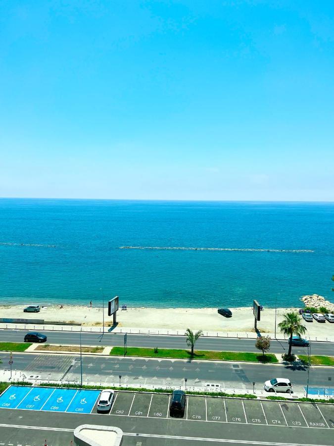 Del Mar Beachfront Boutique Residence Лімасол Екстер'єр фото