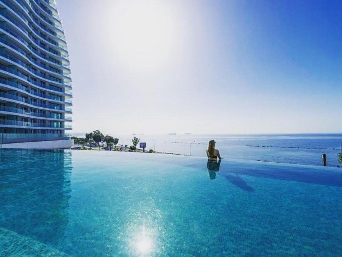 Del Mar Beachfront Boutique Residence Лімасол Екстер'єр фото